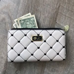 🖤 Betsey Johnson Wallet 🖤